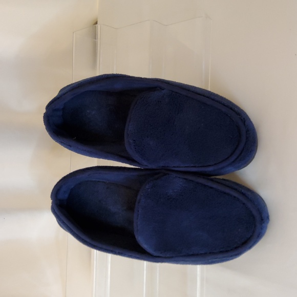 Isotoner Men's Slipper - Picture 4 of 6